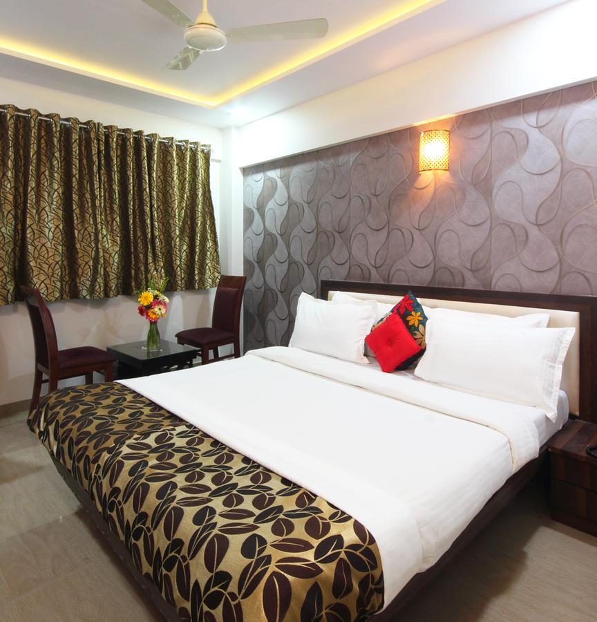Hotel Railway Inn Thane Eksteriør billede